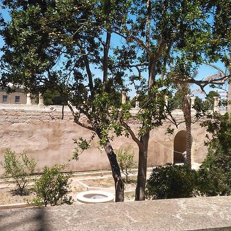 Istituto Antonacci Rooms Lecce Exterior foto