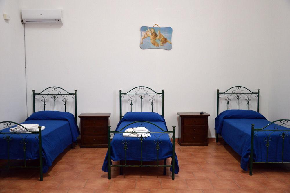 Istituto Antonacci Rooms Lecce Exterior foto