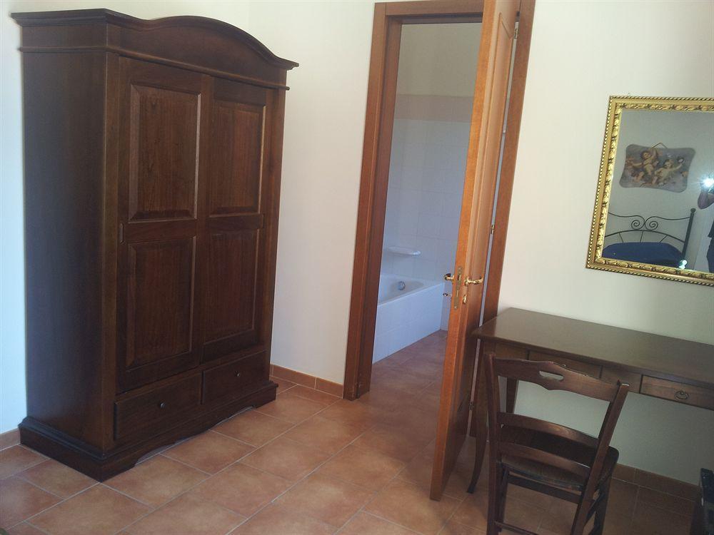 Istituto Antonacci Rooms Lecce Exterior foto