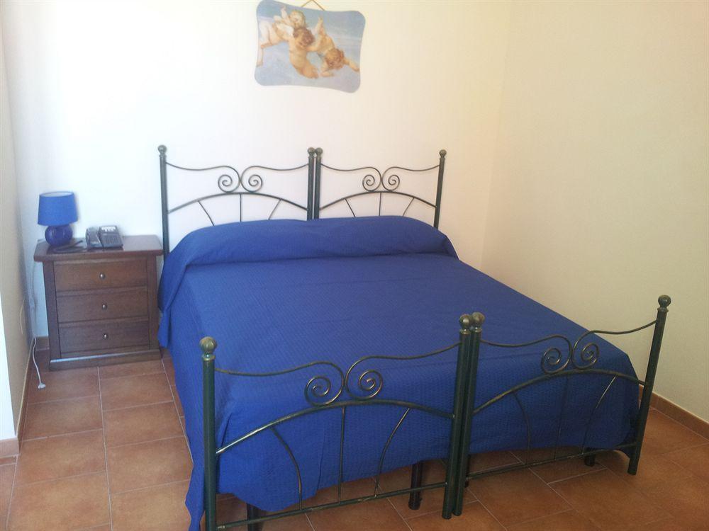 Istituto Antonacci Rooms Lecce Exterior foto