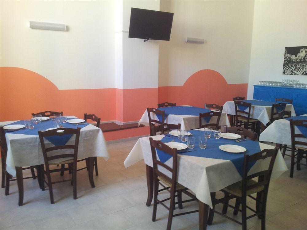 Istituto Antonacci Rooms Lecce Exterior foto